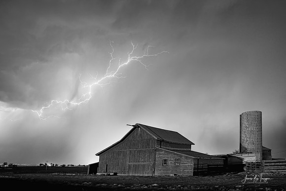 Watching-Storm-Farm-BW