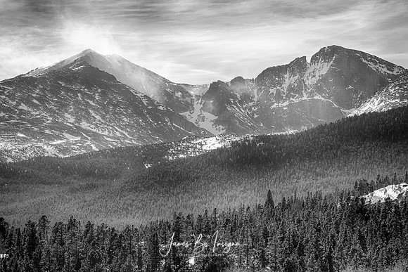 Longs-Peak-Winter-View-bw
