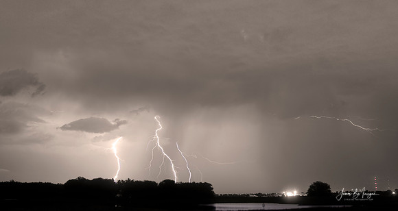 Thunder_Rolls_Lightnin_Strikes_Panorama-bw-sepia