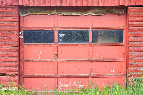 rustic_rural_red_garage_door