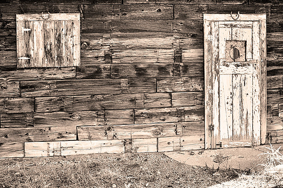 Rustic_Old_Colorado_Barn_Door_Window-sepia