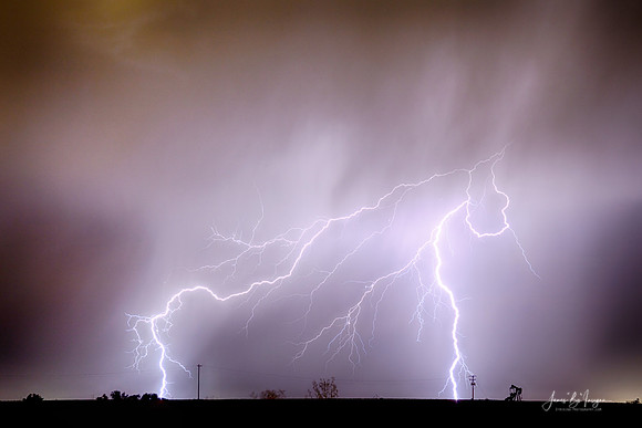 Lightning-Strikes-Dacona-Oil-Fields