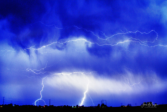 may-showers-lightning-hdra