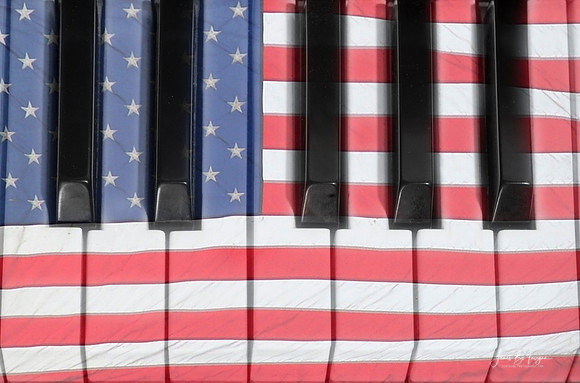 Patriotic_Piano_Keyboard_Octave-a