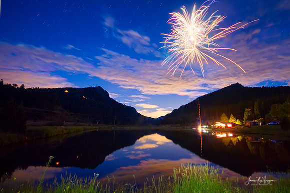 Rocky_Mountains_Private_Fireworks_Show_2
