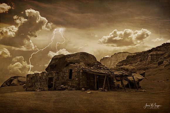 rock-house-lightning-sepia-tex-img96